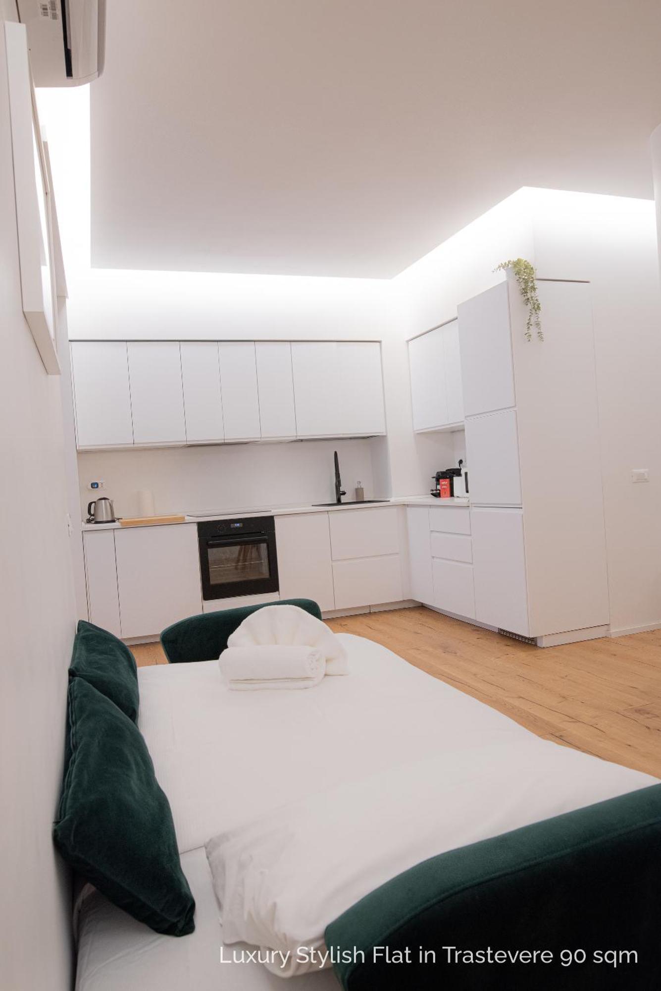 La Dolce Vita - Luxury Stylish Flats In Trastevere 70-90Sqm Рим Экстерьер фото