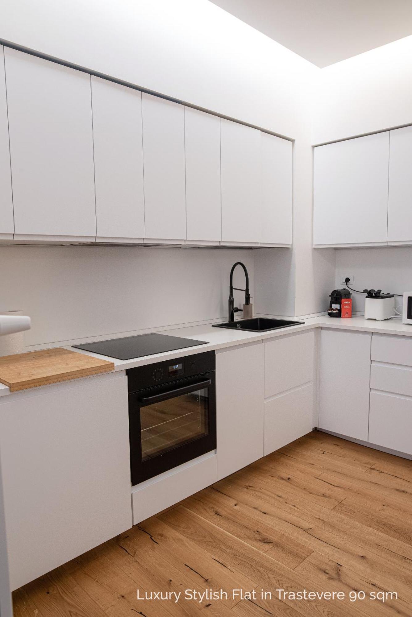 La Dolce Vita - Luxury Stylish Flats In Trastevere 70-90Sqm Рим Экстерьер фото