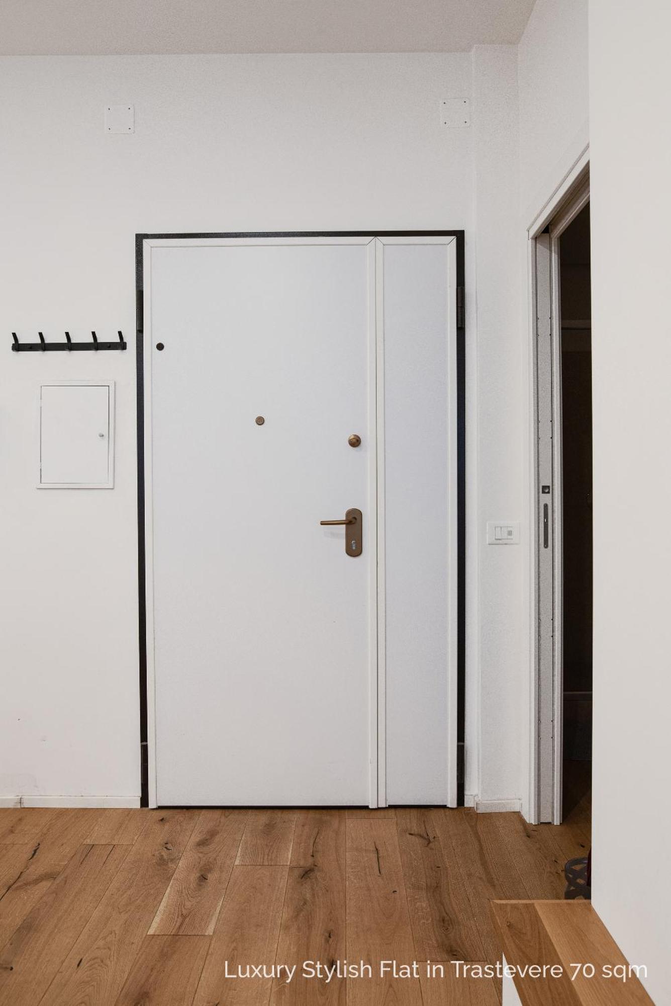 La Dolce Vita - Luxury Stylish Flats In Trastevere 70-90Sqm Рим Экстерьер фото