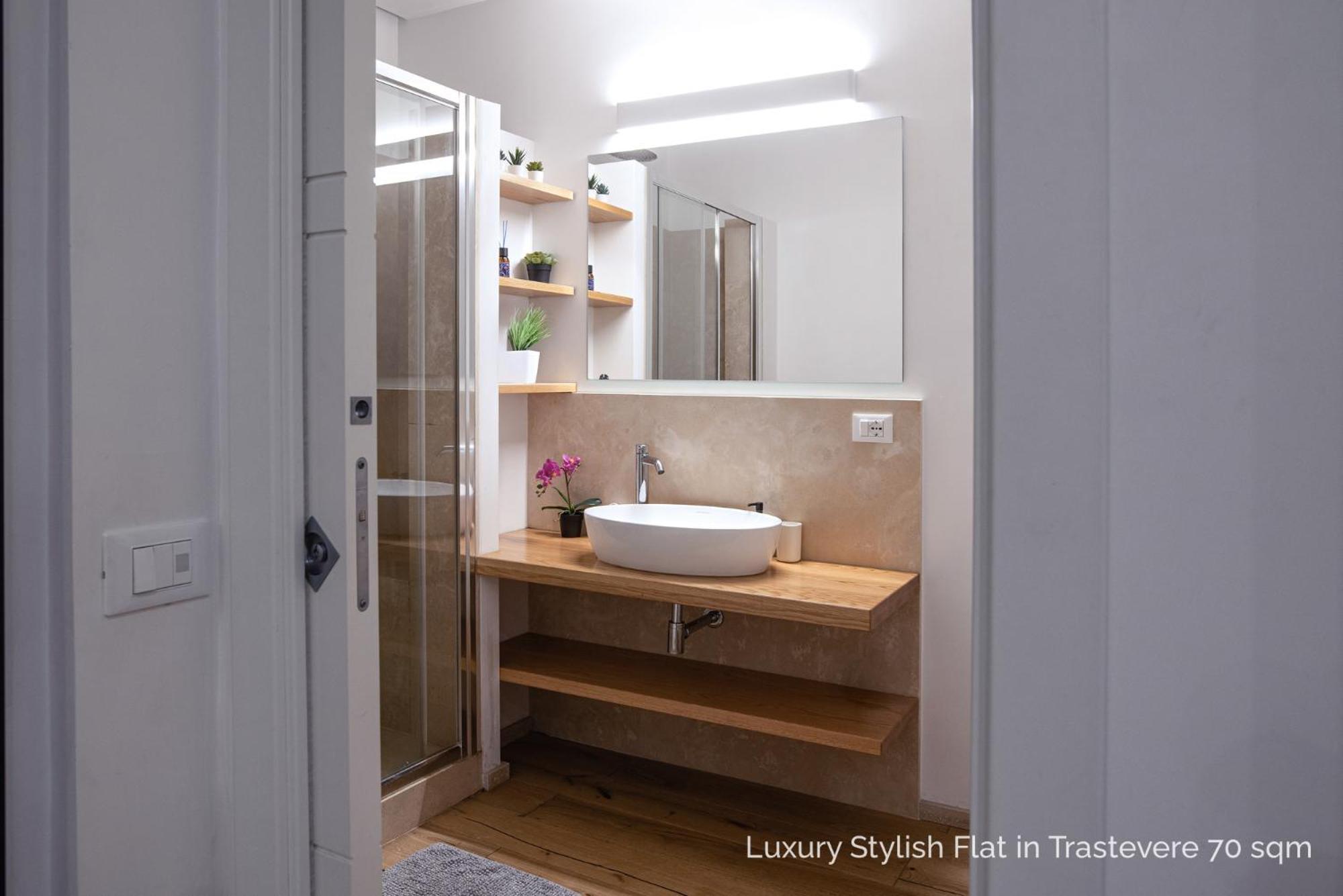 La Dolce Vita - Luxury Stylish Flats In Trastevere 70-90Sqm Рим Экстерьер фото