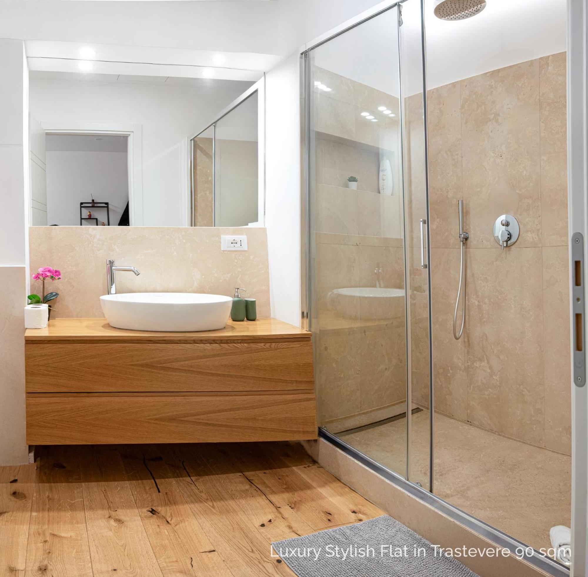 La Dolce Vita - Luxury Stylish Flats In Trastevere 70-90Sqm Рим Экстерьер фото